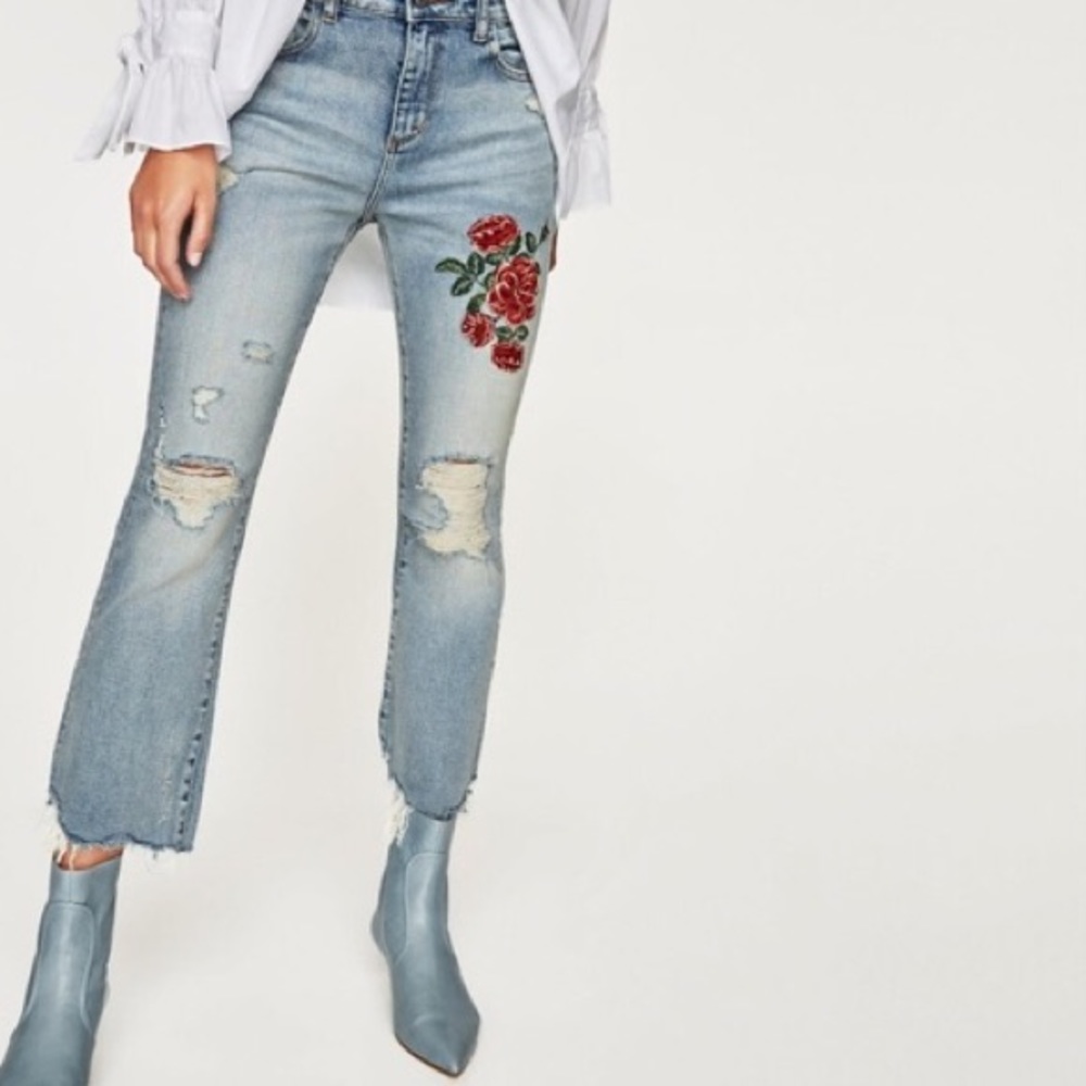 Zara NWT Embroidered Rose Mini Flare Jeans